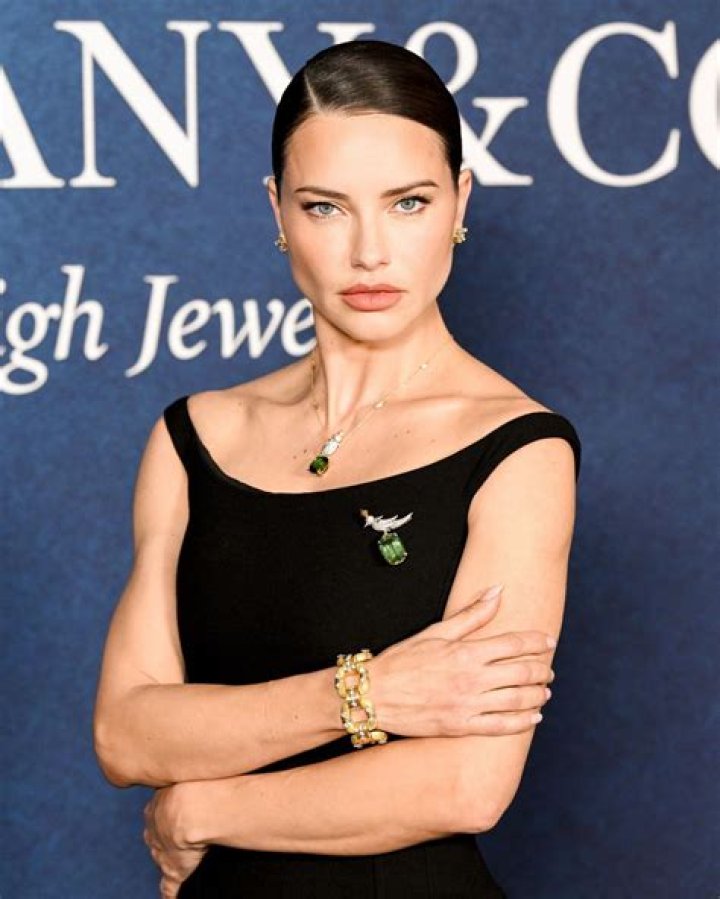 Adriana Lima Celebrates Launch of Victoria's Secret's New Heavenly