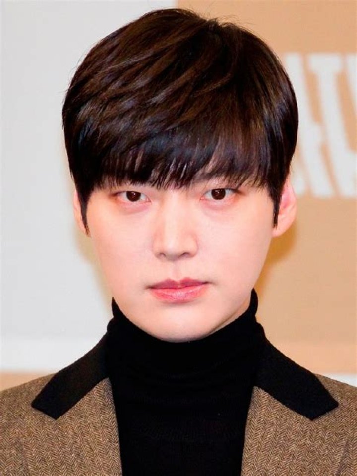 Ahn Jae Hyun's Close Friendship with Jung Joon Young Resurfaces in