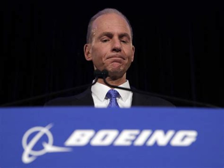 Boeing CEO says company made mistake in handling warningsystem problem