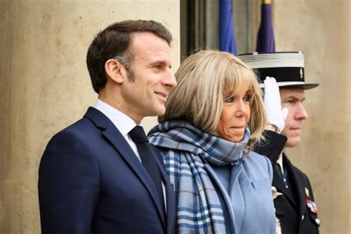 Brigitte Macron Ever Present Beside France S Presidential Hopeful