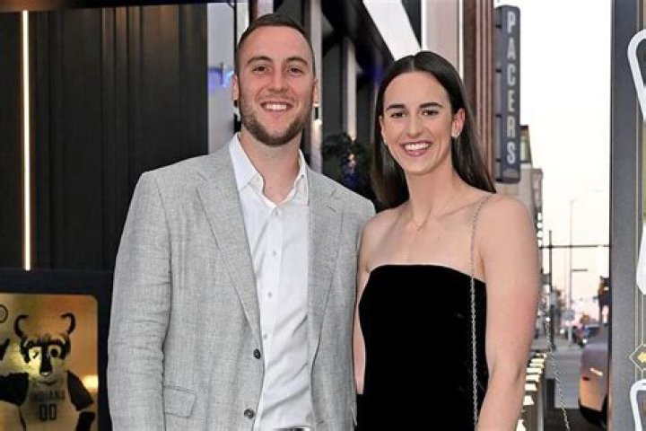 Caitlin Clark Height Measuring the Rising Basketball Star — citiMuzik