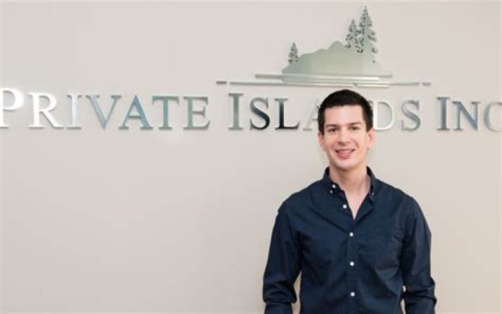 Chris Krolow Net Worth, Salary, Age, Height, Weight, Bio, Family, Career
