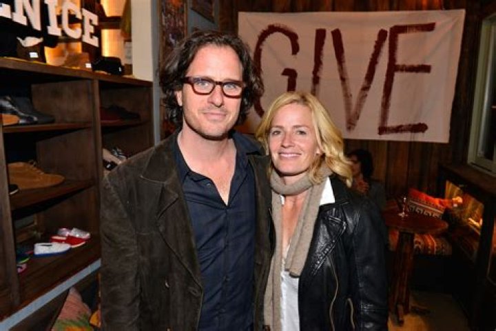 Elisabeth Shue Has Been Married for More Than 20 Years What to Know