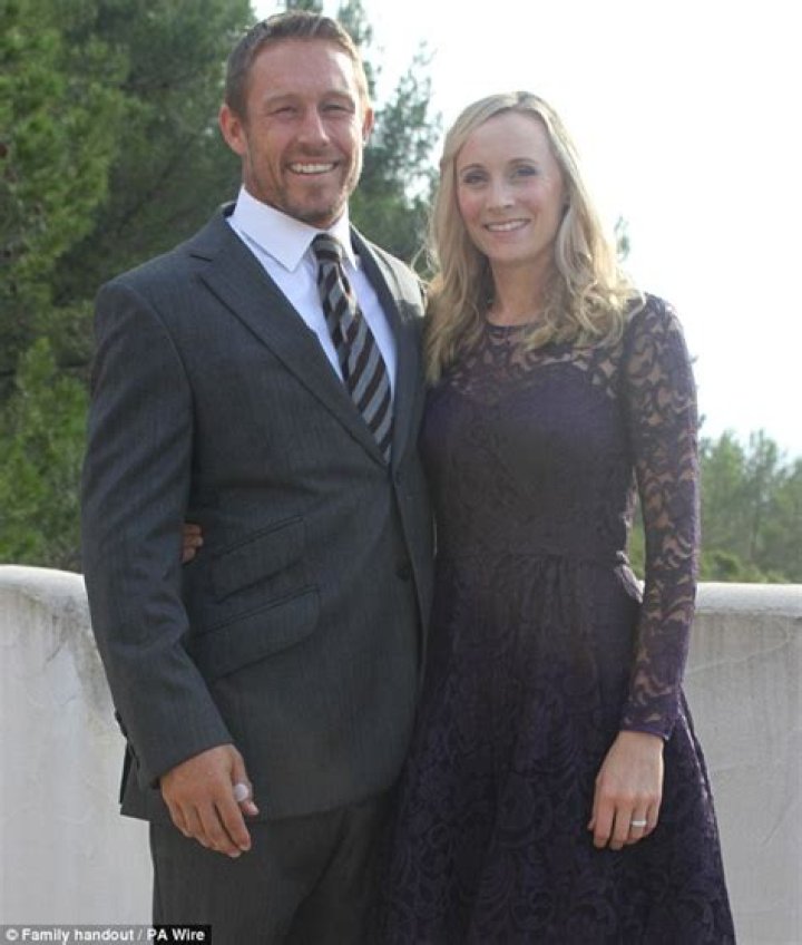 Jonny Wilkinson and new bride Shelley Jenkins pictured together