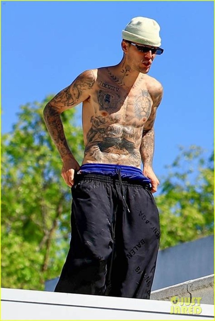 Justin Bieber hot body High Quality Wallpapers,Wallpaper Desktop,High