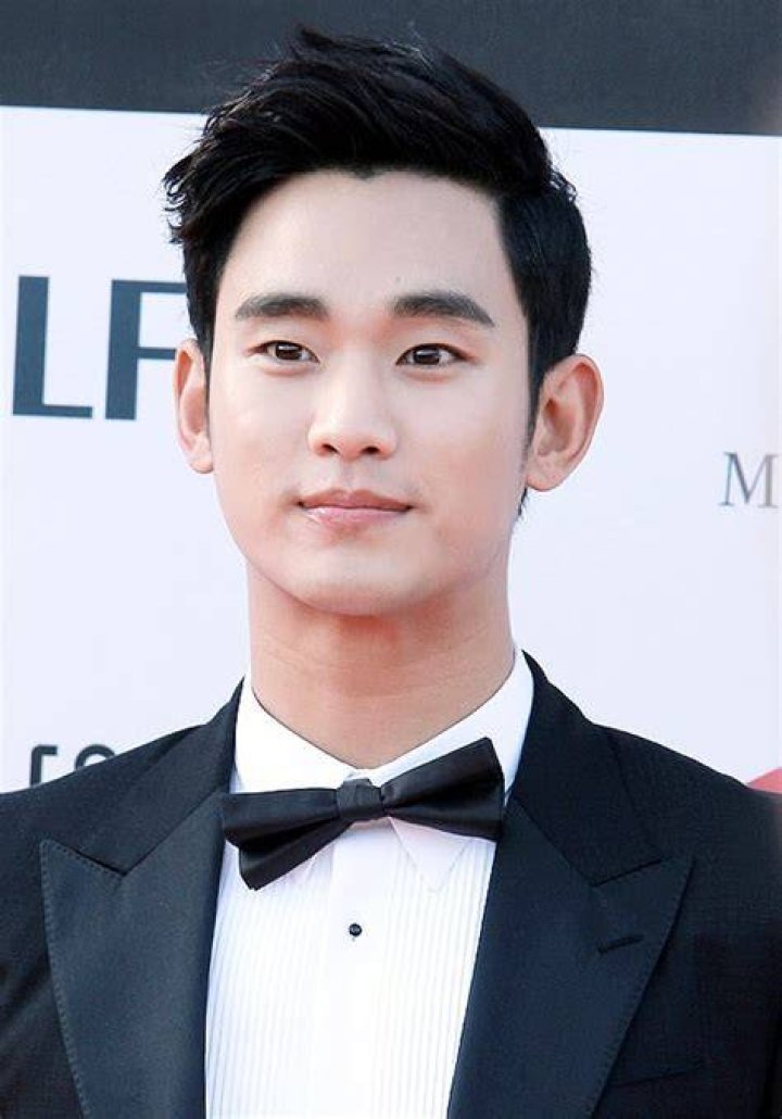 Kim Soohyun Biography, Height, Weight, Age, Movies, Wife, Family