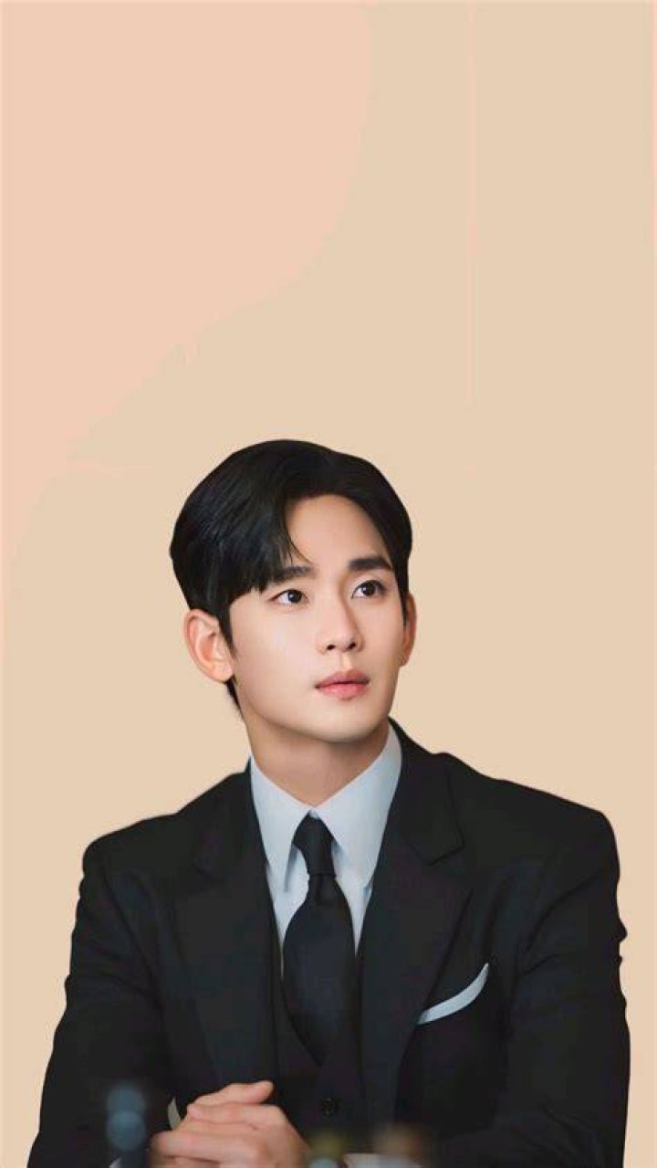 Kim Soohyun Profile Images — The Movie Database (TMDb)
