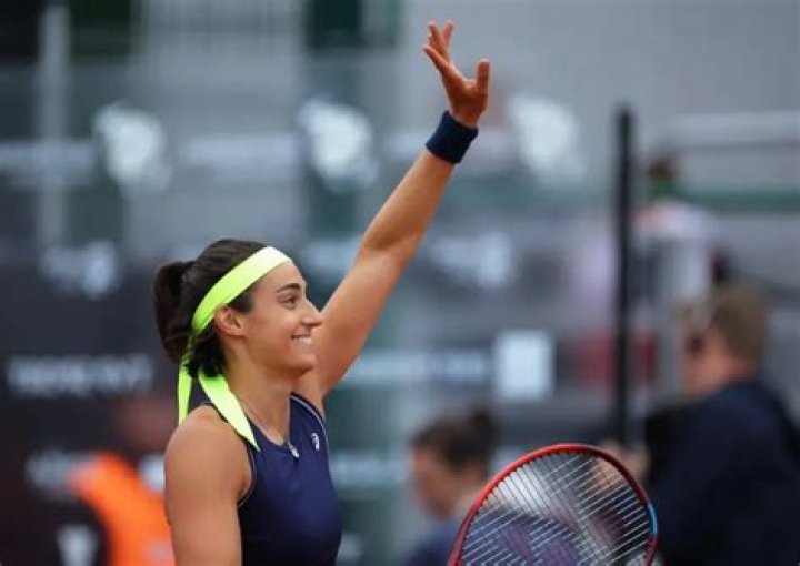 ‘I have respect for Swiatek but...' Tennis legend names Wimbledon