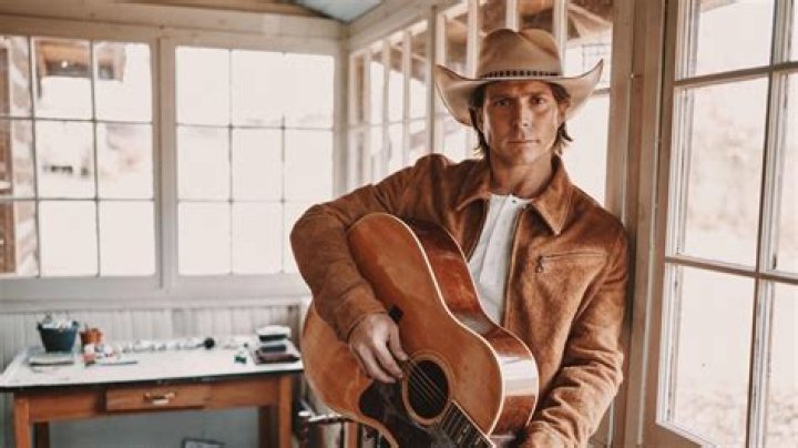 Lukas Nelson perp&eacute;tue la tradition de la musique americana avec son