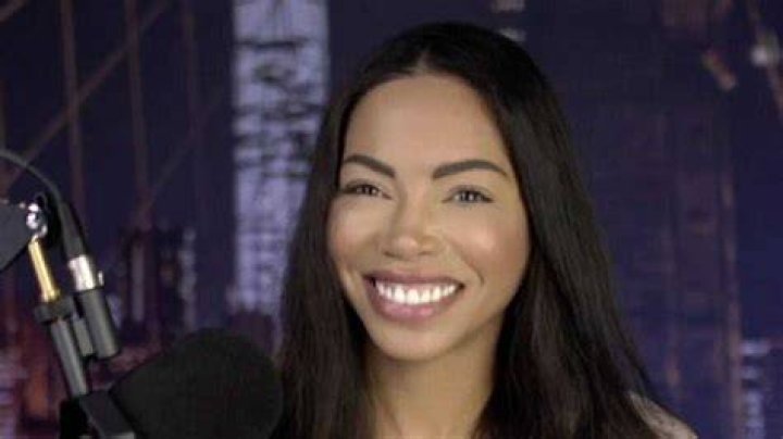 Melanie King (YouTube Star) Age, Birthday, Bio, Facts, Family, Net