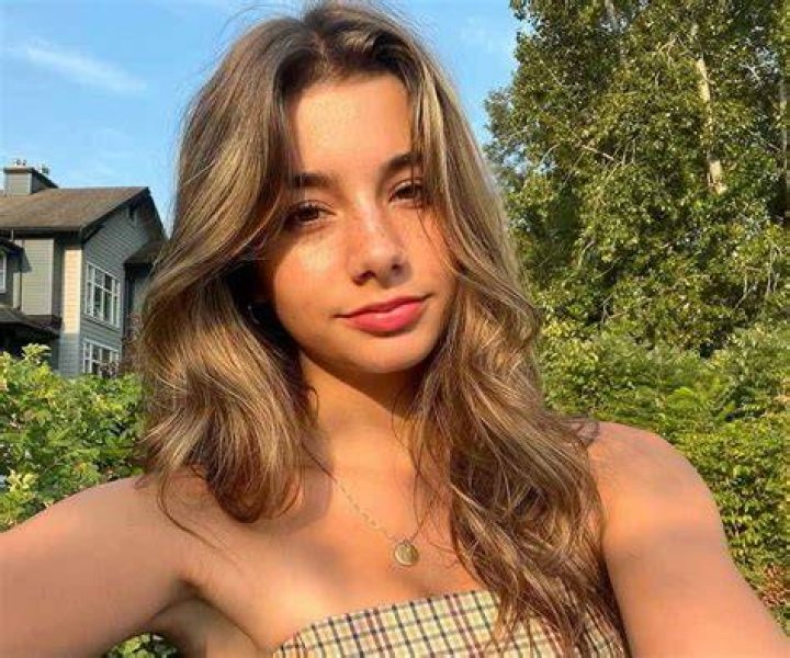 Mikayla Campinos Age, Net Worth, Boyfriend, Family, Height and