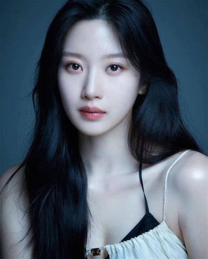 Moon Ga Young Unveils Stunning New Profile Photos