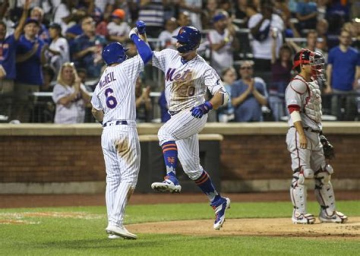 Pete Alonso Excited for 2021 Mets and Francisco Lindor Metsmerized Online
