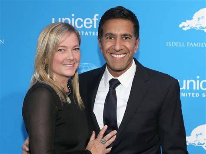 Rebecca Olson Gupta's biography Who is Sanjay Gupta's wife? Briefly