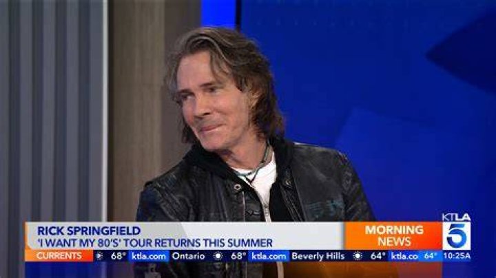 Rick Springfield Discusses His "Amazing" Wife on 'Just B With Bethenny