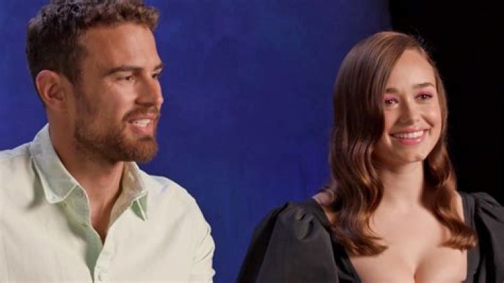 Rose Williams Boyfriend Is She Dating Theo James?