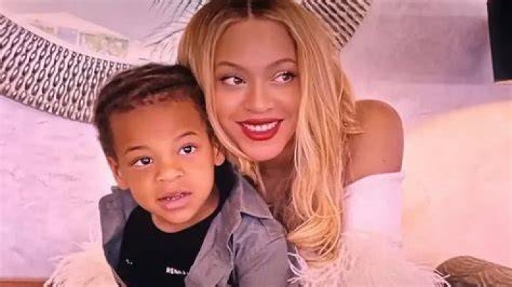 Sir Carter Biography Age, Girlfriend, Rumi Carter Twin, Net Worth