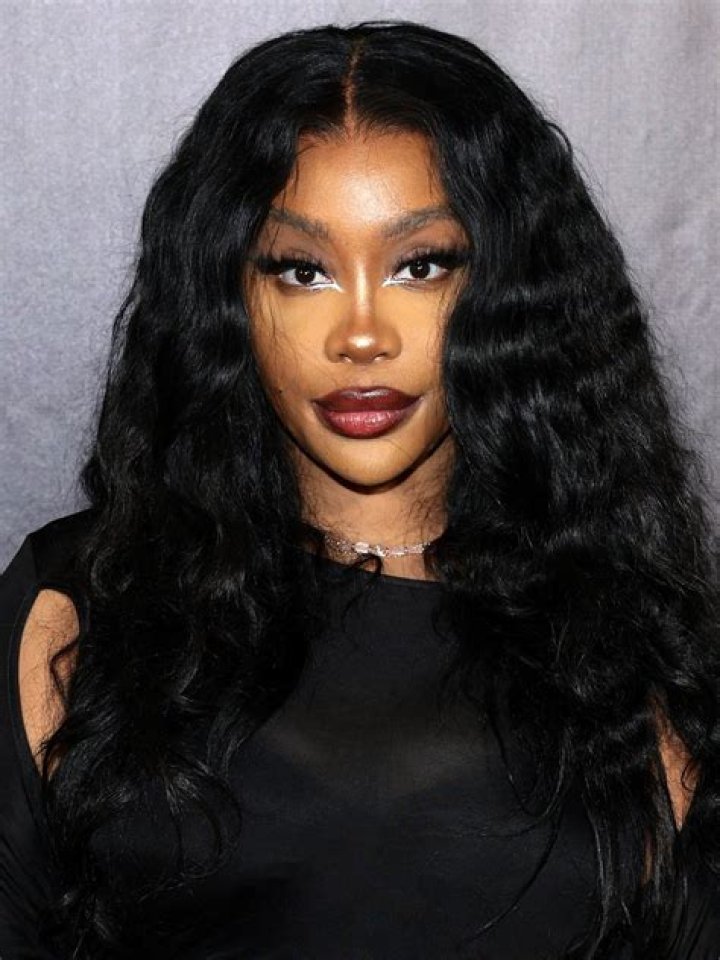 SZA bio, who is SZA boyfriend?, SOS Your, Fame, daughter, age, family