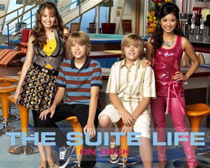 The Suite Life's Cole Sprouse Posted A 'Naked Selfie & We&rsquo;re Pretty