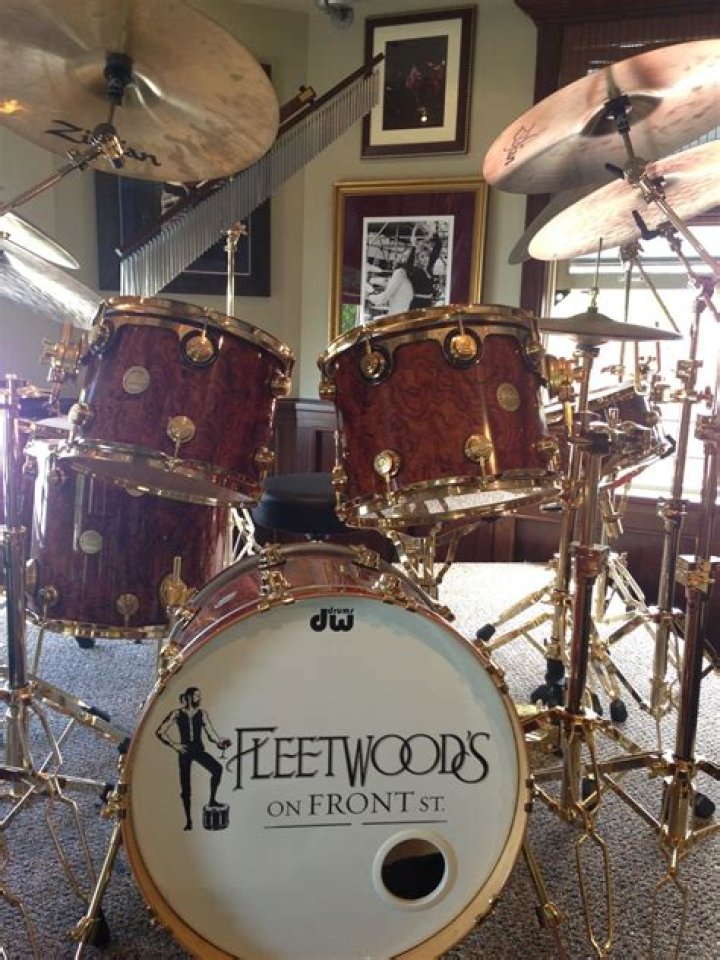 Unveiling The Rhythmic Heart Of Fleetwood Mac: Drummers And Their Legacy