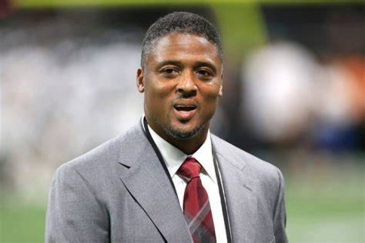 Warrick Dunn, a Former NFL Player, Raised His Siblings While Attending College and Playing in