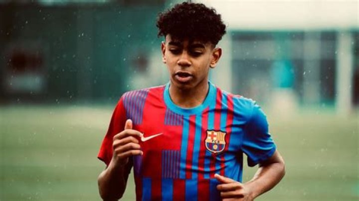 Wie einst Lionel Messi Lamine Yamal begeistert FC Barcelona Fußball